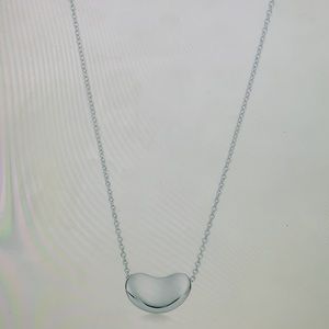 💕Tiffany and Co. Bean necklace 💕